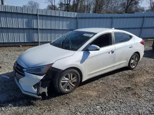 Hyundai Elantra 2.0L 4 2019