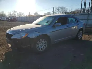 Chrysler 200 2.4L 4 2014