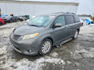 Toyota Sienna 3.5L 6 2011