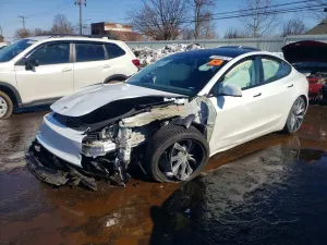 Tesla Model 3 2025