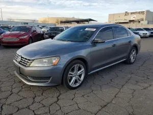 Volkswagen Passat 2.0L 4 2014