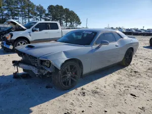 Dodge Challenger 5.7L 8 2021