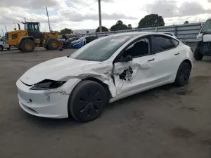 Tesla Model 3 2024