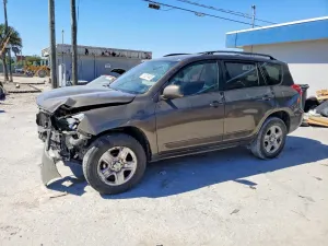 Toyota Rav4 2.5L 4 2011
