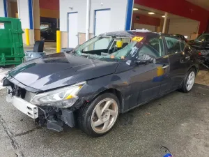 Nissan Altima 2.5L 4 2021