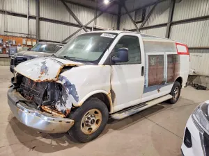 GMC Savana 4.8L 8 2015
