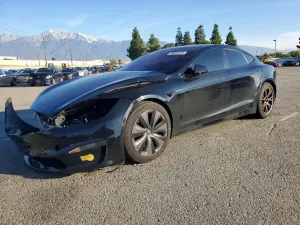 Tesla Model S 2022