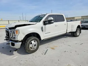 Ford F-350 6.7L 8 2022