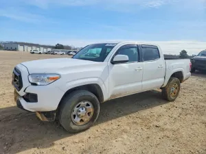 Toyota Tacoma 2.7L 4 2022