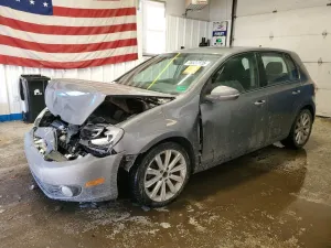 Volkswagen Golf 2.0L 4 2013