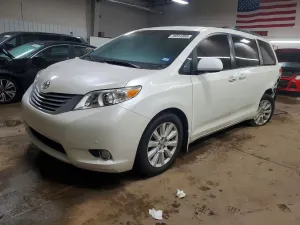 Toyota Sienna 3.5L 6 2012
