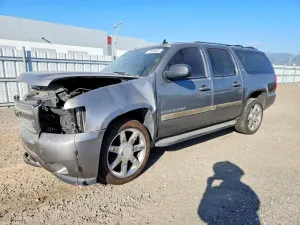 Chevrolet Suburban 5.3L 8 2007