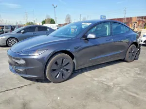 Tesla Model 3 2025