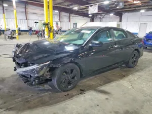 Hyundai Elantra 2.0L 4 2021