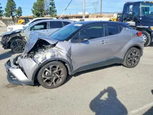 Toyota C-HR 2.0L 4 2019