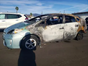 Toyota Prius 1.8L 4 2013