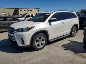 Toyota Highlander 3.5L 6 2017