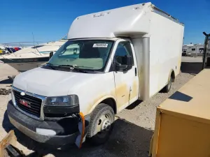 GMC Savana 6.6L 8 2023