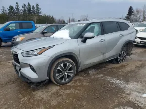 Toyota Highlander 2.4L 4 2023