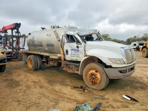 International DuraStar / 4000 6.7L 6 2016