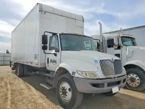International DuraStar / 4000 6.7L 6 2017