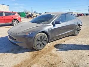 Tesla Model 3 2025