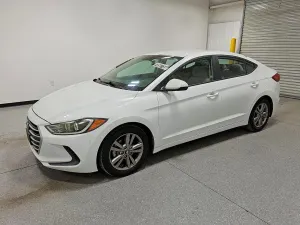 Hyundai Elantra 2.0L 4 2017