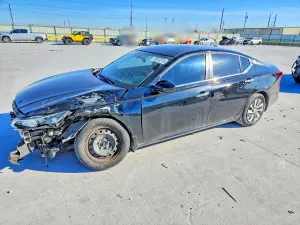 Nissan Altima 2.5L 4 2019