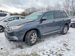 Toyota Highlander 3.5L 6 2013