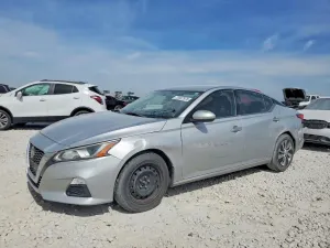 Nissan Altima 2.5L 4 2020