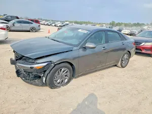 Hyundai Elantra 1.6L 4 2025