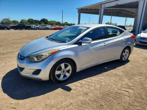 Hyundai Elantra 1.8L 4 2013