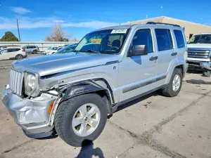 Jeep Liberty 3.7L 6 2011