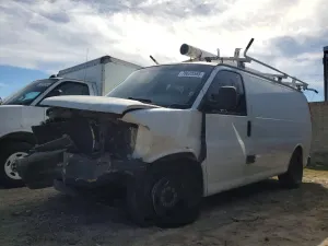 GMC Savana 6.0L 8 2006