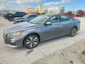 Nissan Altima 2.5L 4 2022