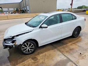 Volkswagen Jetta 1.4L 4 2018
