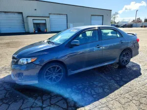 Toyota Corolla 1.8L 4 2013