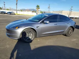 Tesla Model 3 2025
