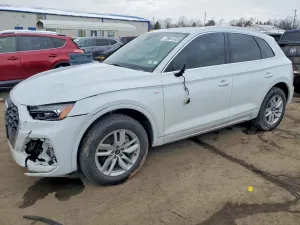 Audi Q5 2.0L 4 2023