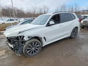 BMW X5 3.0L 6 2021