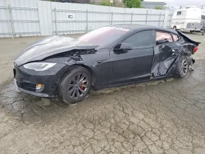 Tesla Model S 2019