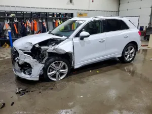 Audi Q3 2.0L 4 2022