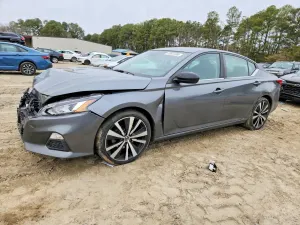 Nissan Altima 2.5L 4 2020