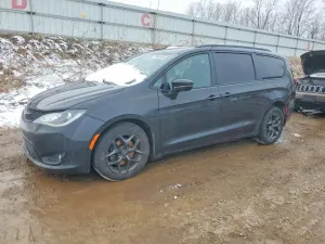 Chrysler Pacifica 3.6L 6 2019