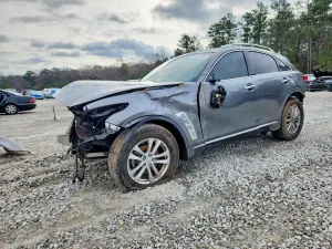 Infiniti QX70 3.7L 6 2017