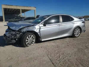 Toyota Camry 2.5L 4 2022
