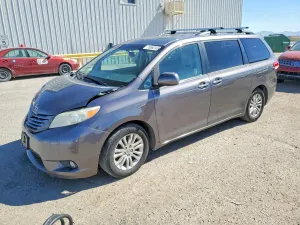 Toyota Sienna 3.5L 6 2013