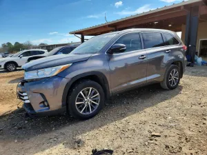 Toyota Highlander 3.5L 6 2018