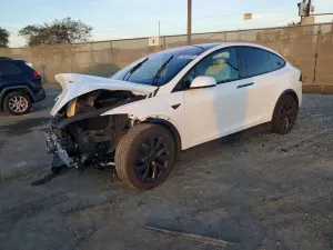Tesla Model X 2023