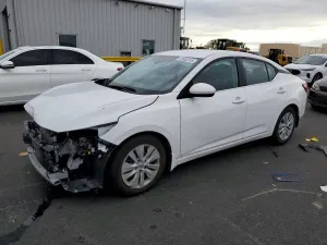 Nissan Sentra 2.0L 4 2023